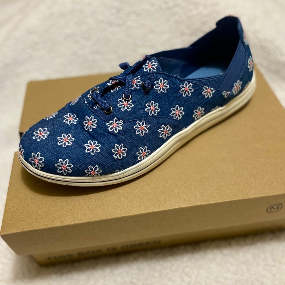 Clarks Cloud Steppers Slip-On | Denim w/ Daisies Women’s 11 Great Condition 🔥